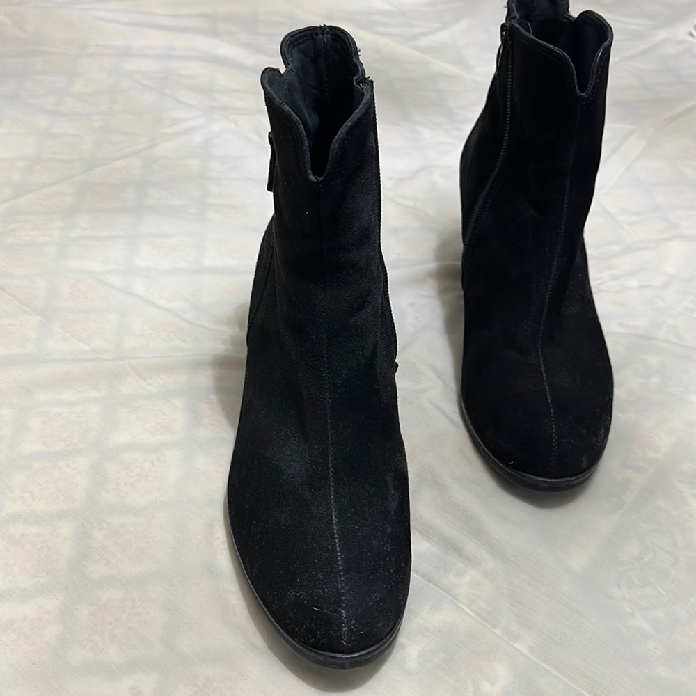Paul green black suede/leather booties